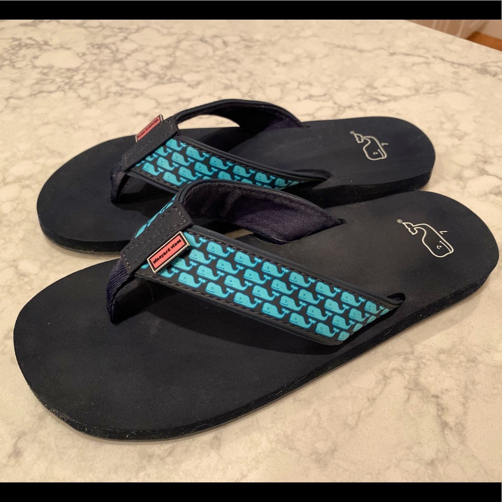 Like new Men’s VV flip flops